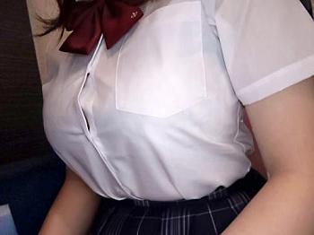 超巨乳美女JK制服がはちきれそうな爆乳おっぱいで凄いパイズリ！「西條るり」かわいい女子高生制服コスで巨乳美乳で男にご奉仕 - 動画エロタレスト