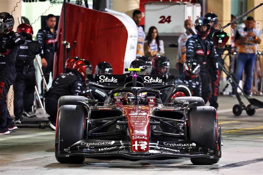 File:Paris - Retromobile