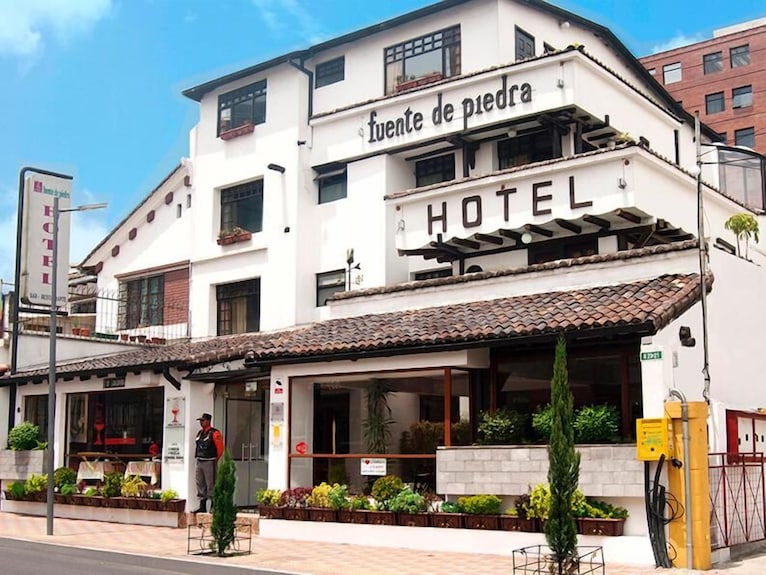 HOTEL FUENTE (ホテル フェンテ)