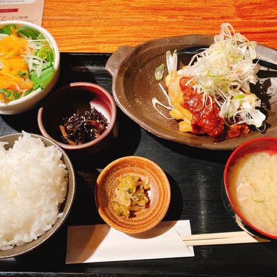 弓削聞平の福岡外食三昧 - 薬院のきんぎょでカキフライ定食。牡蠣は生や焼きよりフライが好き。子どもか！！#弓削ソトメシ #福岡 #福岡グルメ