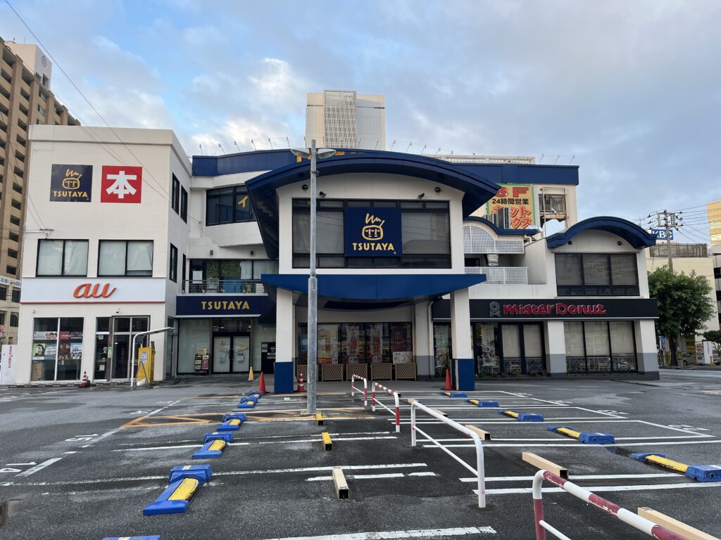 ネットボックス壺川店 - AKB総選挙で来沖されるのに、ホテル取れなかった方 「NET BOX」いかがでしょうか？ファミリールーム、ペアシート、フラットシート席多数ご用意。