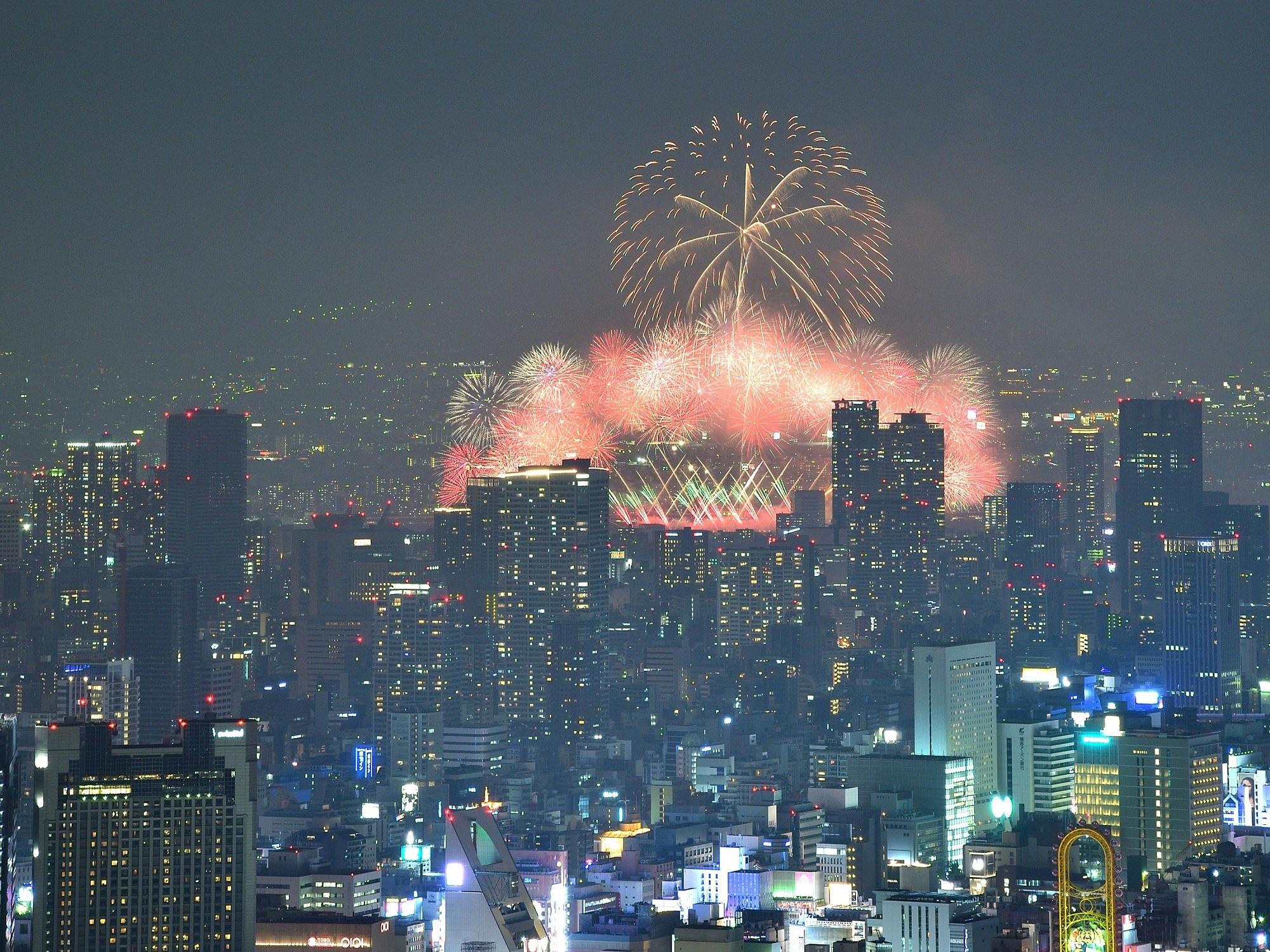 花火の街をオンラインで散策、リアルタイムで花火工場の見学も