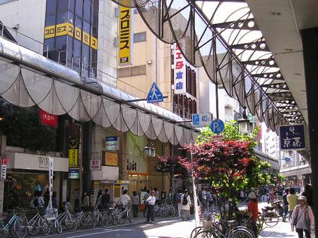 盛岡駅～大通り～肴町