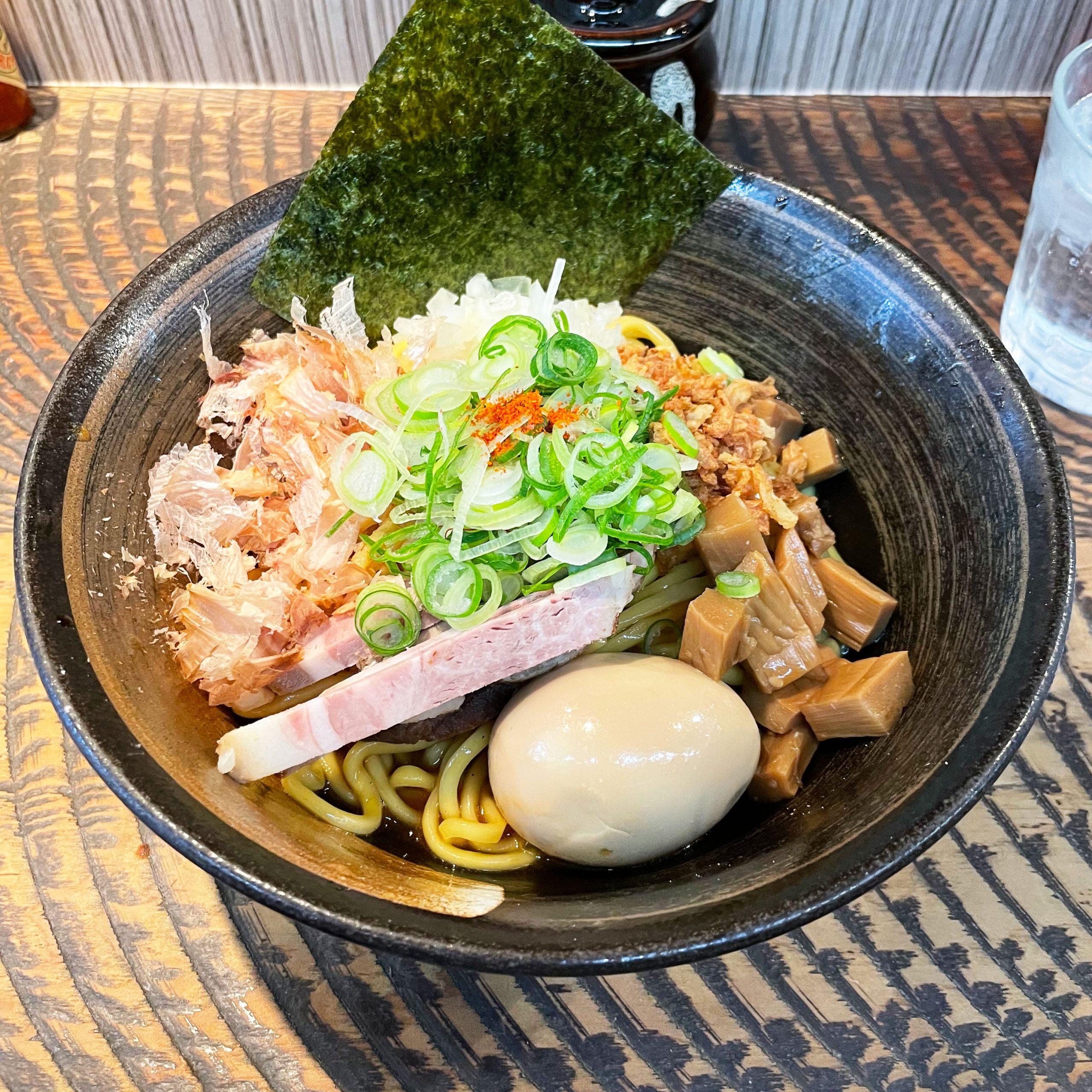 実食レポ】厳選素材のこだわりあぶらそば！ラーメン屋「瞠（みはる）池袋本店」に行ってきた | 庄野くん？のブログ