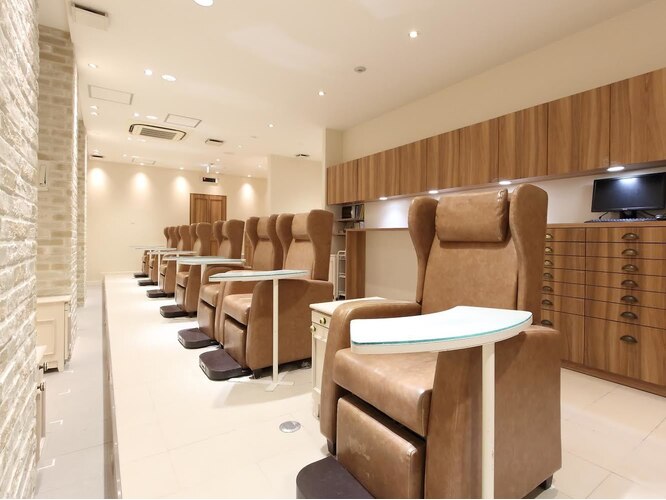 Nail Salon Diva 梅田店 -