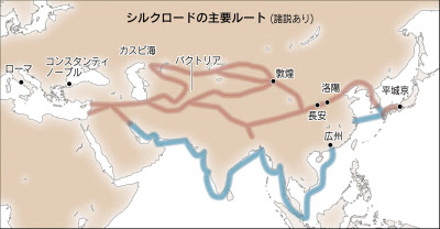 中国最果ての街ホルゴス、「シルクロード貿易」に沸く 現地ルポ - 日本経済新聞