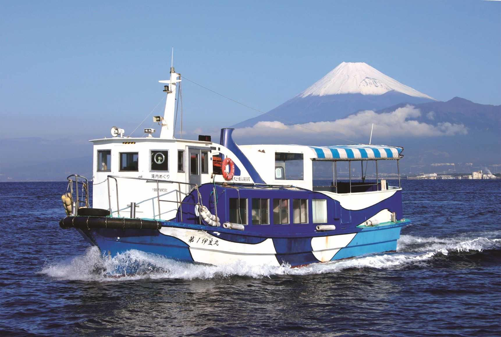 富士急だったところ。なんかできてる。沼津駅南口。(沼津市大手町) : 沼津つーしん