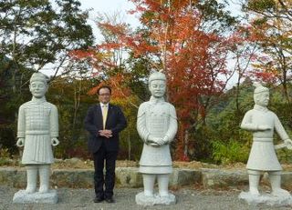 延岡城跡（城山公園）の千人殺しの石垣｜どこでも晴れたらワン歩