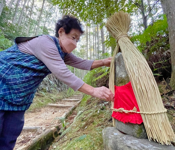 美容師 榎本 かつ子さん |