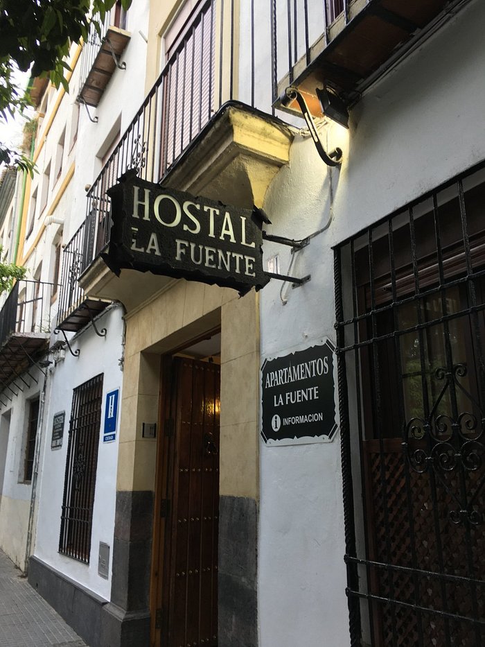 HOTEL FUENTE (ホテル