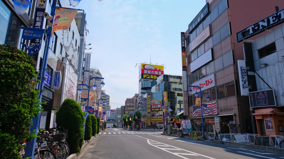 東京の有名歓楽街「歌舞伎町」誕生の歴史と街並み｜笑ってトラベル：海外風俗の夜遊び情報サイト