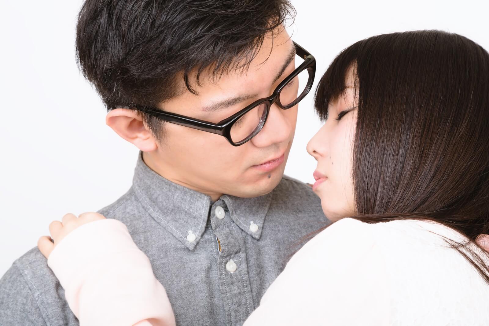 画像]:乳揉みしながらキス 「ふっ…んんん…」