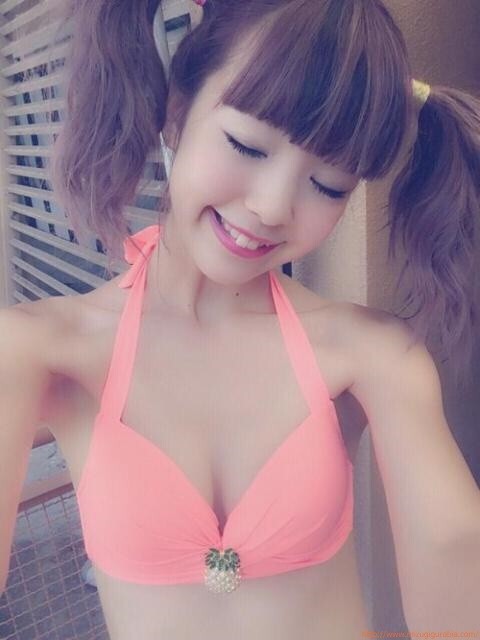 藤田ニコル、美バストあらわにピンクの甘めランジェリー着こなす「新ビジュ可愛すぎる！」「甘るんでかわいい、、、なのに綺麗」 | ORICON