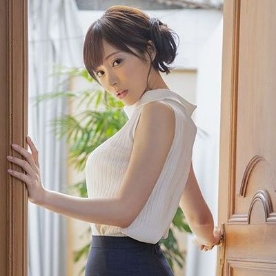 桜井彩]茶髪のむっちり人妻がおまんこを弄られながらのアナル舐めに喘いで感じる - Pornhub.com