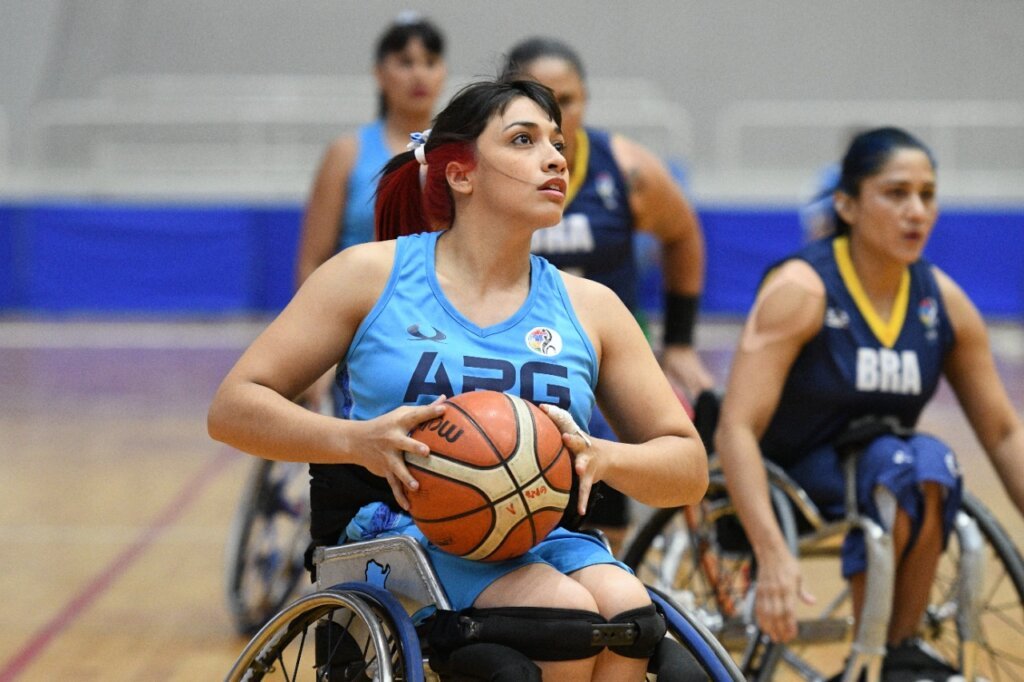 LAS LEONAS CIERRAN EL