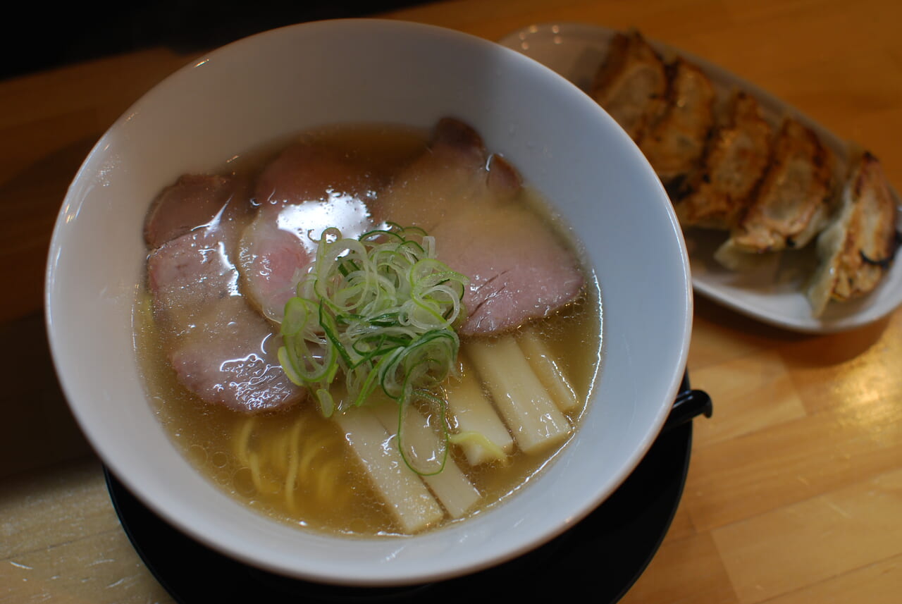 久屋大通の老舗喫茶店『る・るぽ』で見つけたこれぞ名古屋流！なあんかけオムライス。 ｜ 名古屋情報通