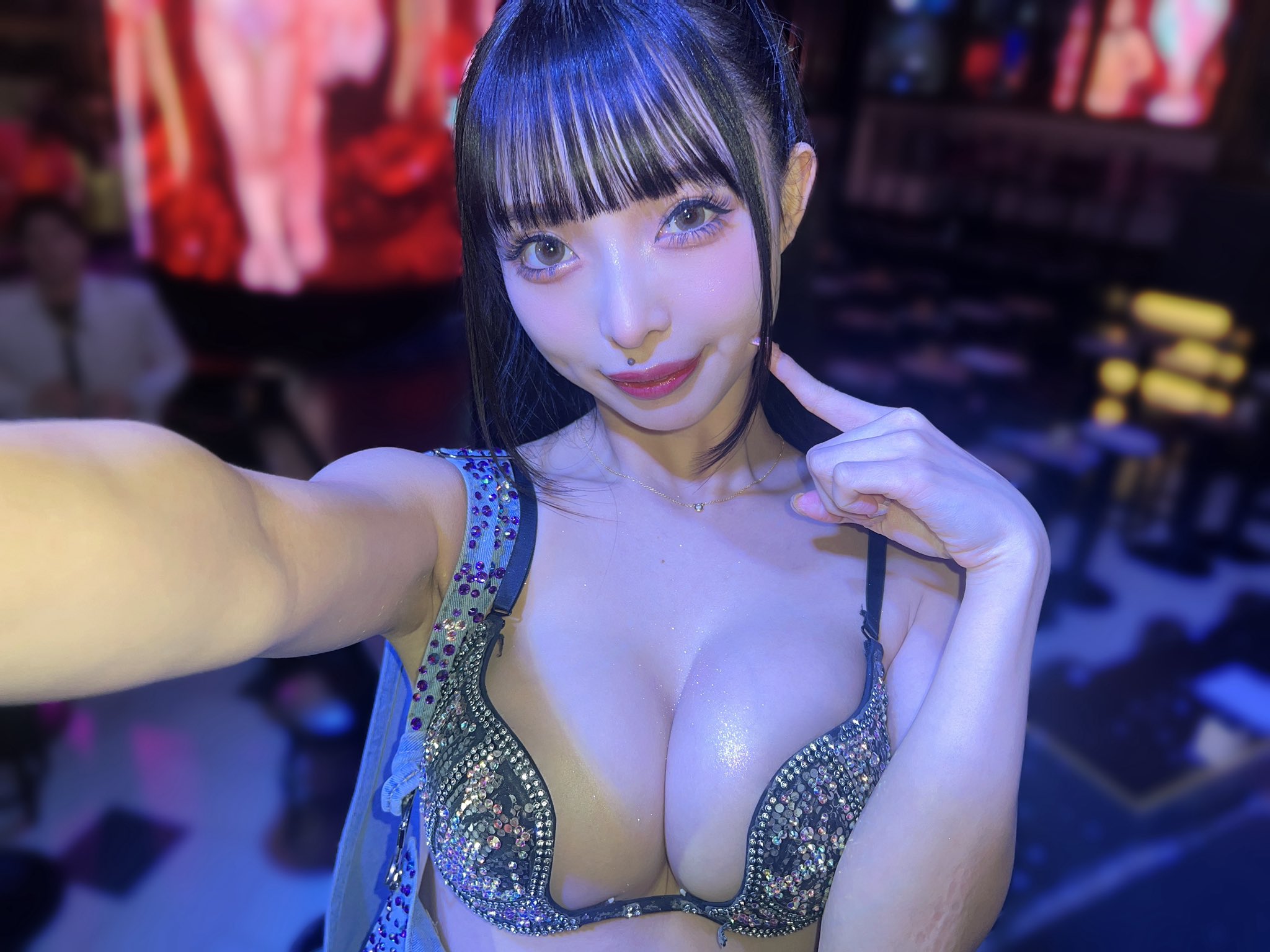 杉原杏璃、バーレスク東京とのコラボ過激衣装とセクシー巨乳が話題！ ｜BEST TiMES（ベストタイムズ）