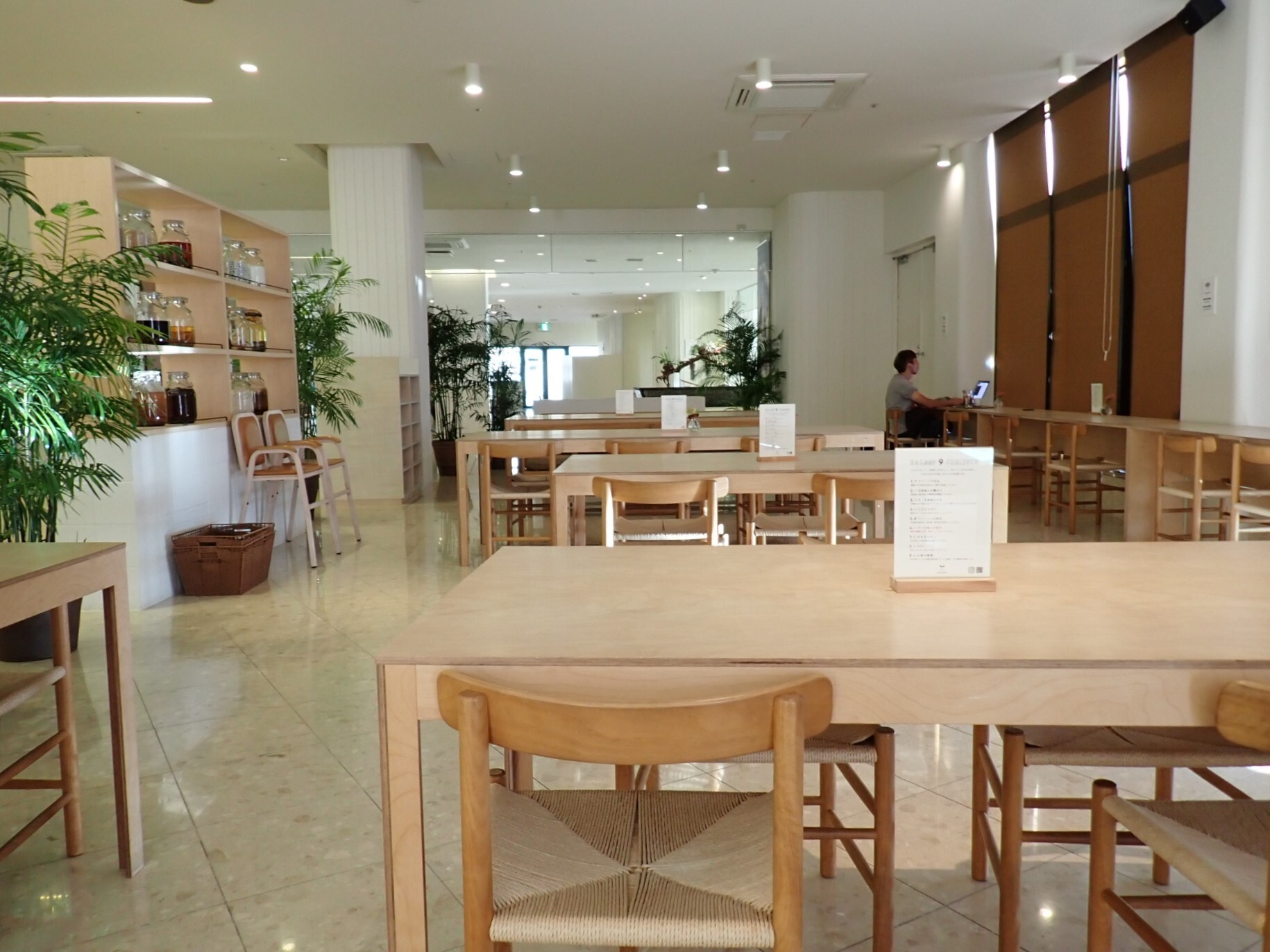 EAST table 沖縄店/北中城村/ライカム/食器専門店✳︎お手頃価格 (@east_table_okinawa) •