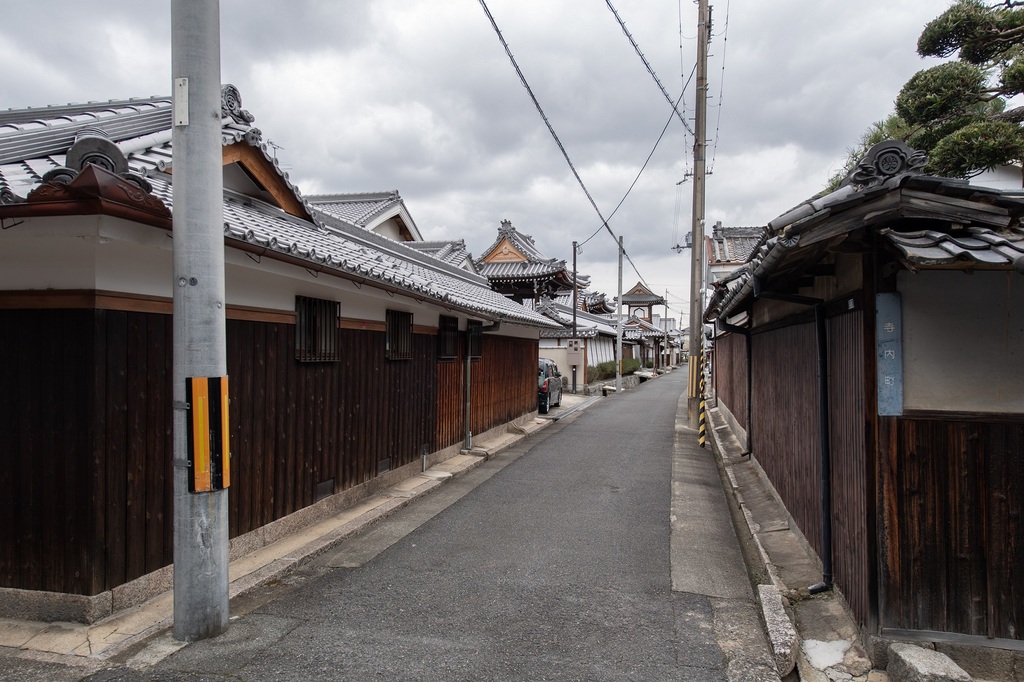 奈良県御所市 御所駅1分 一戸建て 621万円の競売物件