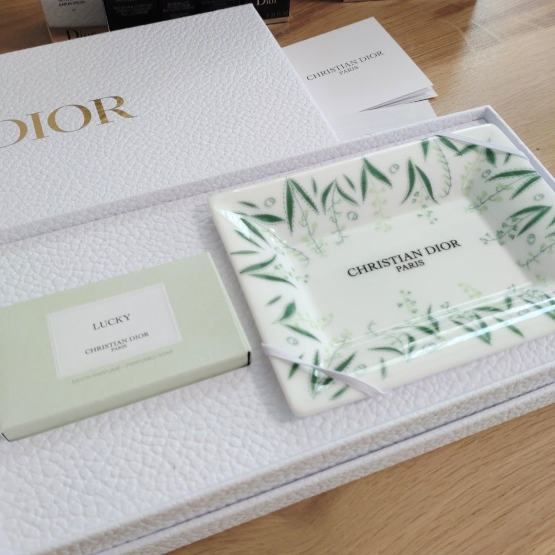 DIOR プラチナ会員 バースデーギフト