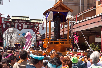 静岡】男根神輿、電撃復活…！ 天下の奇祭・どんつく祭 | 珍奇の沼 −珍スポ×奇祭−