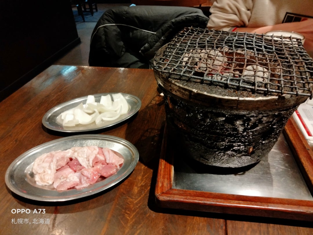 札幌ホテルのモーニング 朝食会場が室内なのにキャンプ🏕️気分満喫♡ 選べるスキレット焼き🍳北海道の食材がたくさん使われてた 1日目は