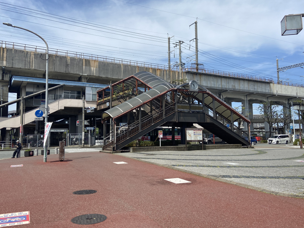 吉塚駅 JR九州）鹿児島本線・日豊本線・福北ゆたか線 - 観光列車から！ 日々利用の乗り物まで