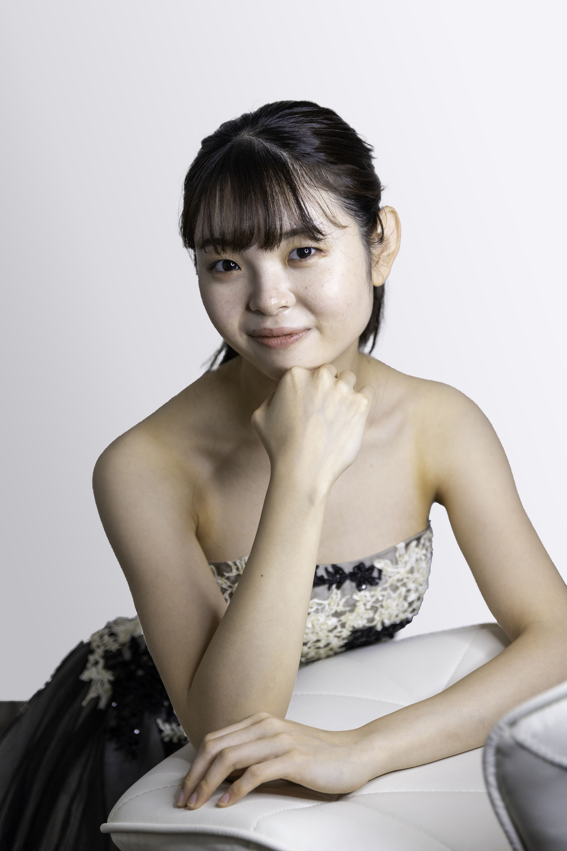 ♪写真集「グラドル・ザ・ベスト Premium ～ 森咲智美 橋本梨菜