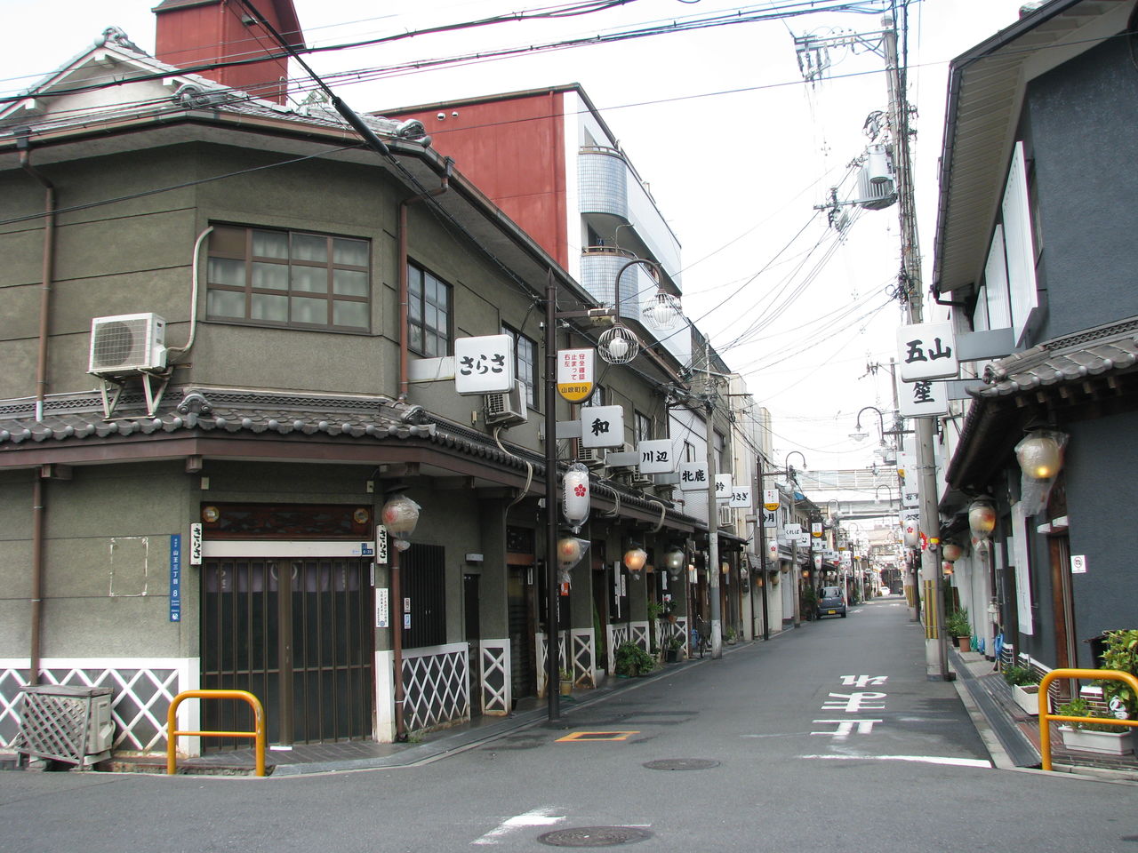 番外編おまけ 西成・飛田新地の散策 - 関西の美味しいお店どこ？