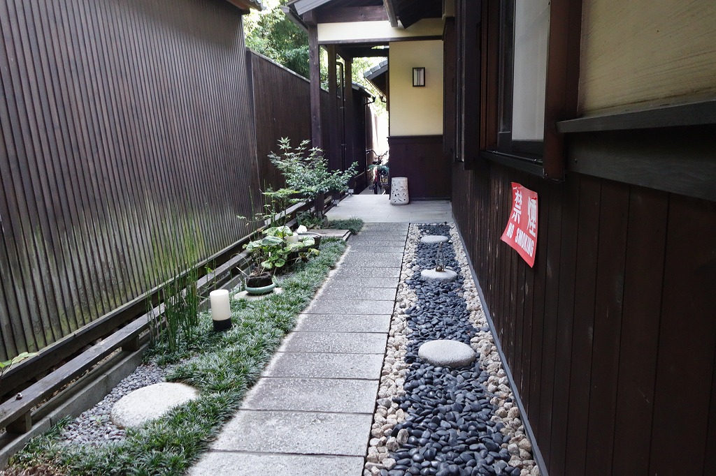 石部のバラ売り花火屋「みやび」。これからはパックだけでなくバラでも買ってみよう！ - 湖南市サイコー 湖南市の情報・ポータルサイト