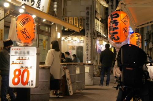 新宿：多様な“顔”を持つ東京最大の繁華街 | nippon.com