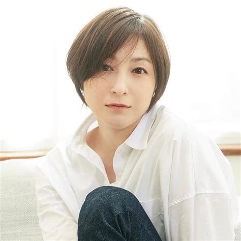 広末涼子、最新ヘアスタイル披露も「独立してから痛々しい」「野暮ったい服」ファッションセンスが独立後に変化か | 週刊女性PRIME