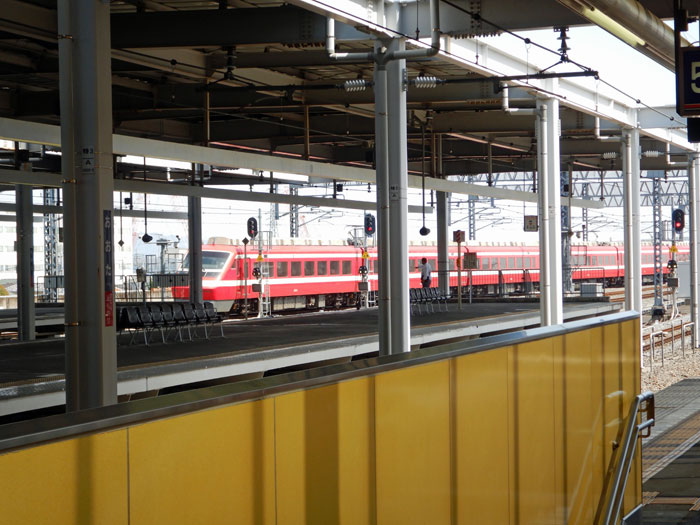 特急列車VS普通列車 どちらが早く太田駅に到着するのか！！ - 旅行と鉄道好きな父さんのブログ