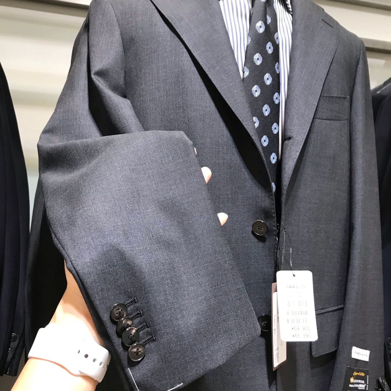 錦糸町スーツ】ここぞと決めたいエース級スーツ｜THE SUIT COMPANY アルカキット錦糸町店(THE