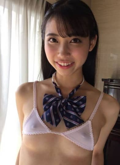 インスタグラムで乳首が見える！？激エロ写真大集合！ | otona-asobiba[オトナのアソビ場]