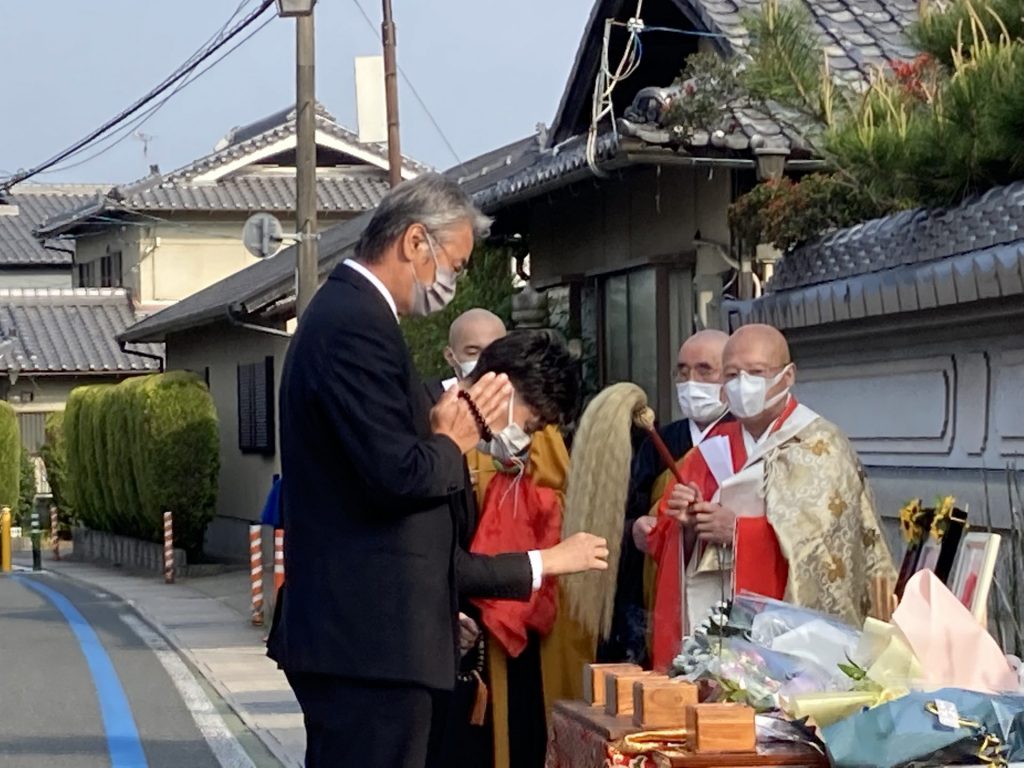 更生の見本になってほしい」――亀岡暴走事故遺族はなぜ元受刑者の支援活動に取り組むのか - Yahoo!ニュース