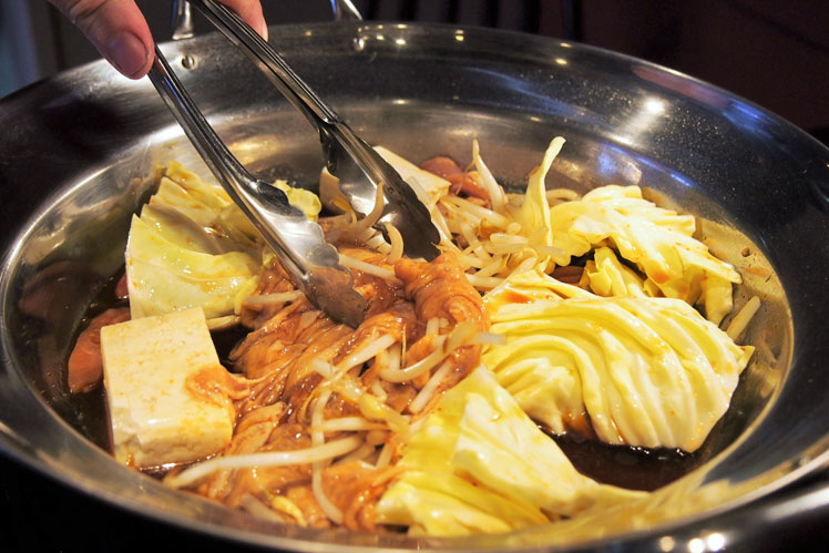 写真 : 豚焼肉酒場