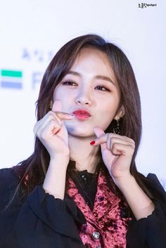 キム・セジョン（元gugudan）、ノースリーブでより輝く腕の筋肉…生まれながらのオーラ - 拡大写真｜Infoseekニュース