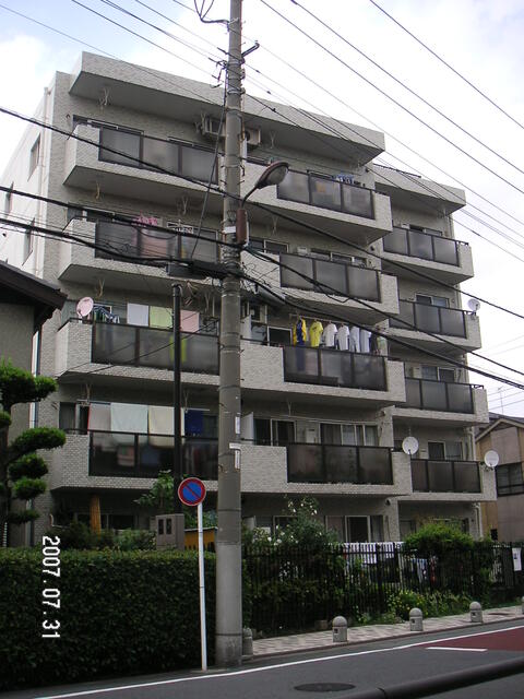 旧日光街道沿いの黄色い建築「旧安田銀行」と病院建築。東浅草2丁目 | 近代建築 | Deepランド