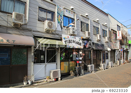 旧遊郭からドヤ街まで 横浜市民も知らない「裏ヨコハマ探索ツアー」に行ってきた - エキサイトニュース