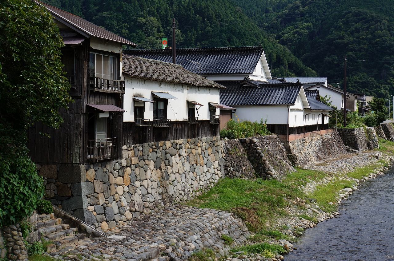 三平山の最新登山情報 / 人気の登山ルート、写真、天気など |